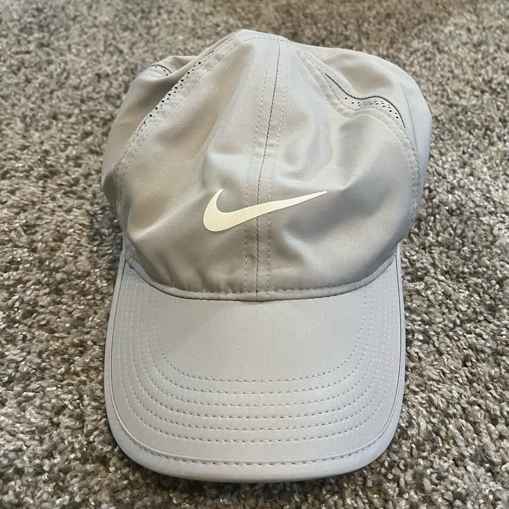 Women’s Nike Golf Hat
